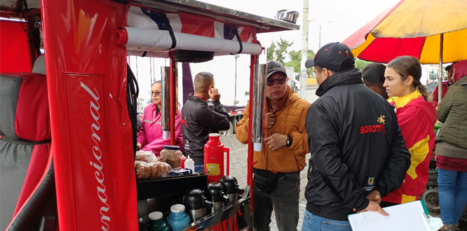 Alcaldía Local de Puente Aranda y Policía Nacional trabajan juntos para recuperar el espacio público y garantizar un entorno seguro para la comunidad Alcaldía Local de Puente Aranda y Policía Nacional trabajan juntos para recuperar el espacio público y garantizar un entorno seguro para la comunidad