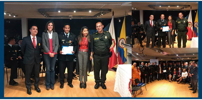 Alcaldía Local de Puente Aranda reconoce la labor de 60 funcionarios del Cuerpo Oficial de Bomberos de Puente Aranda Alcaldía Local de Puente Aranda reconoce la labor de 60 funcionarios del Cuerpo Oficial de Bomberos de Puente Aranda
