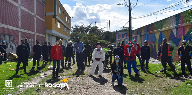 Equipo de trabajo desarticulación cambuches