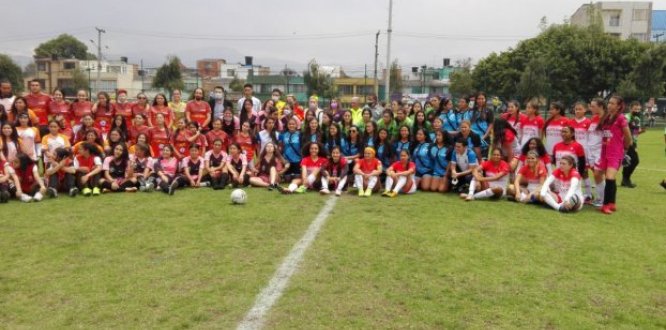 Primer torneo Femenino de Fútbol Primer torneo Femenino de Fútbol